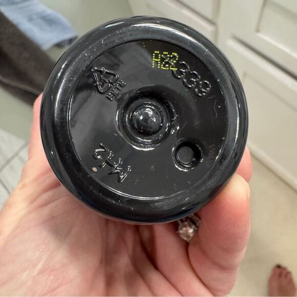 Aveda Speed of Light Blow Dry Spray - Black and Purple - Picture 5 of 9